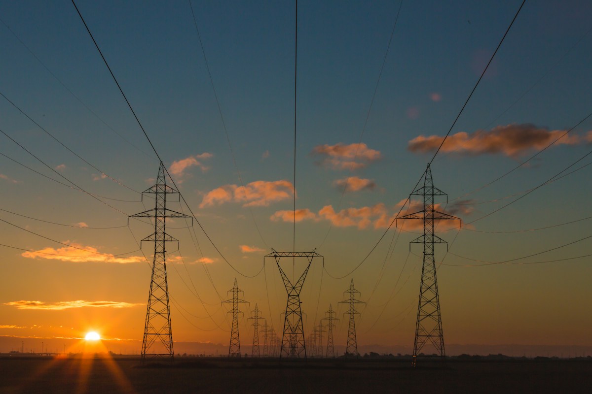 Connessione alla rete elettrica impianti fotovoltaici e sistemi di accumulo BESS — Fotovoltaico Lamezia Terme e Calabria